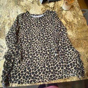 Terra & Sky leopard gathered sleeve ruffle slit sweater - Gently Worn - comfy!